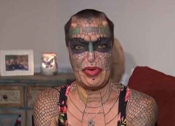 Trans Woman Removes Ears And Nostrils To Look Like A Dragon